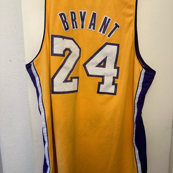 Adidas NBA Swingman Los Angeles Lakers Kobe Bryant Jersey Home Gold Size 2XL - Picture 6 of 9